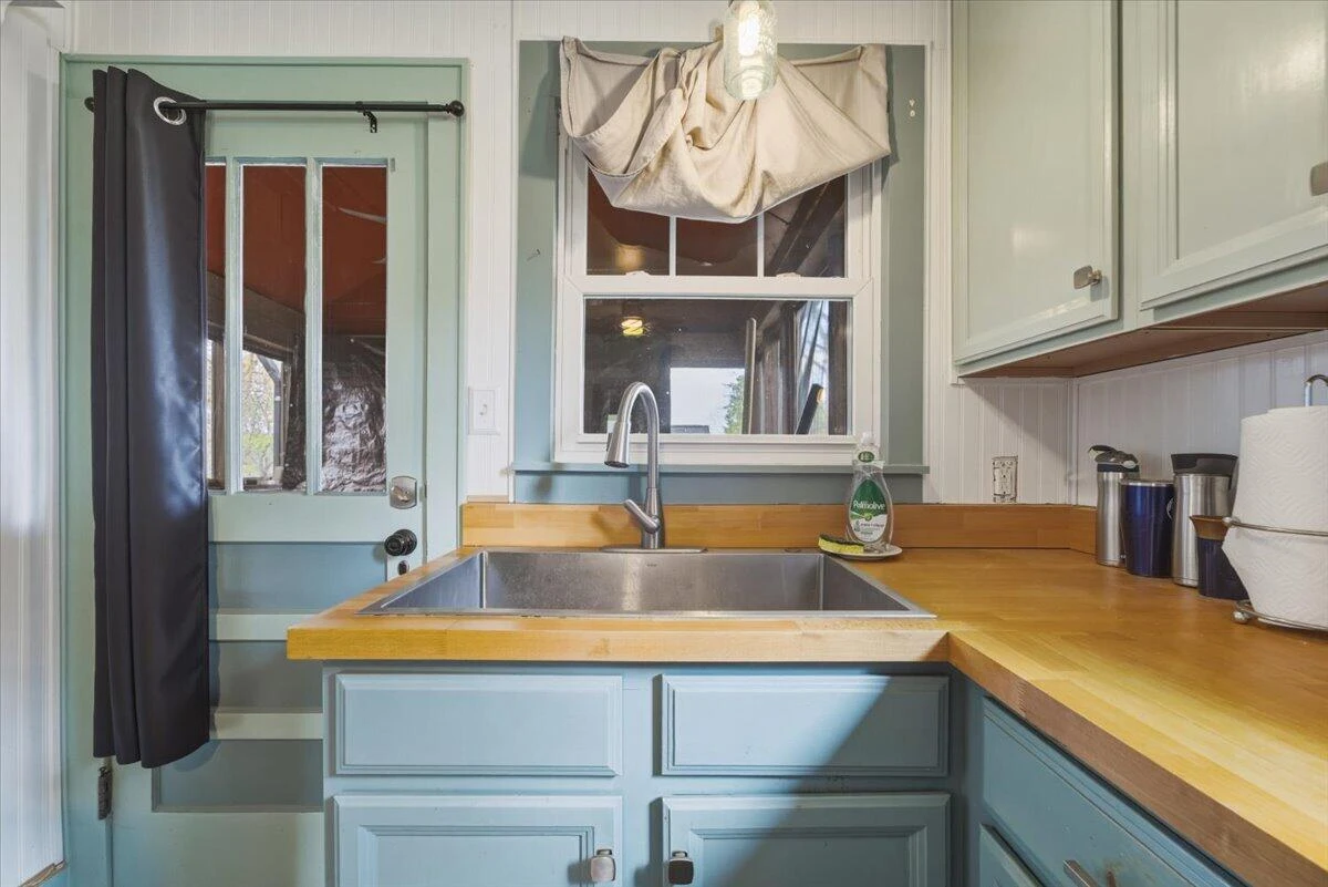 4925 Oak RD NW - Photo 11