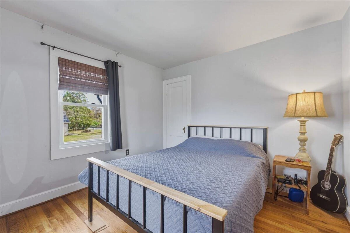 4925 Oak RD NW - Photo 18