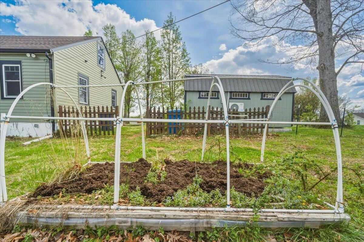 4925 Oak RD NW - Photo 22