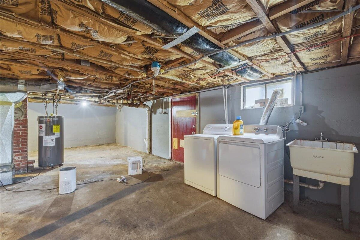 4925 Oak RD NW - Photo 24