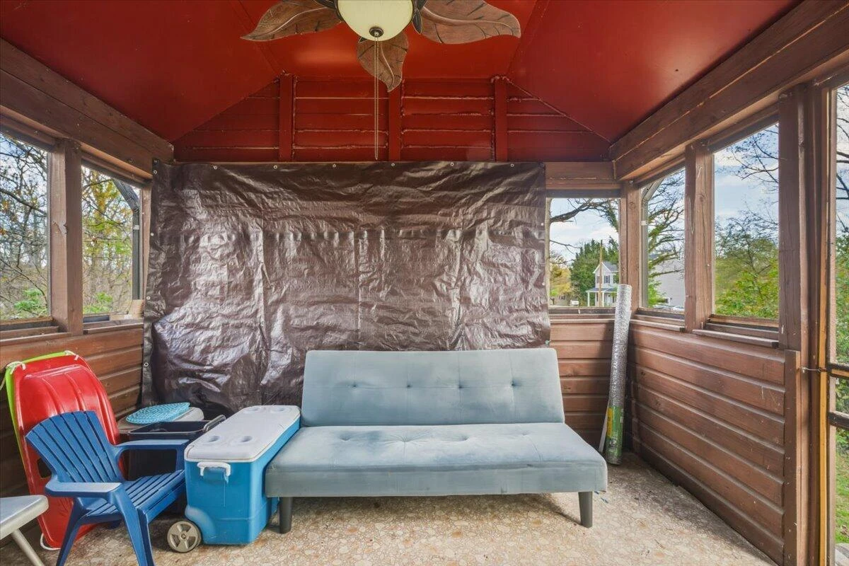 4925 Oak RD NW - Photo 25