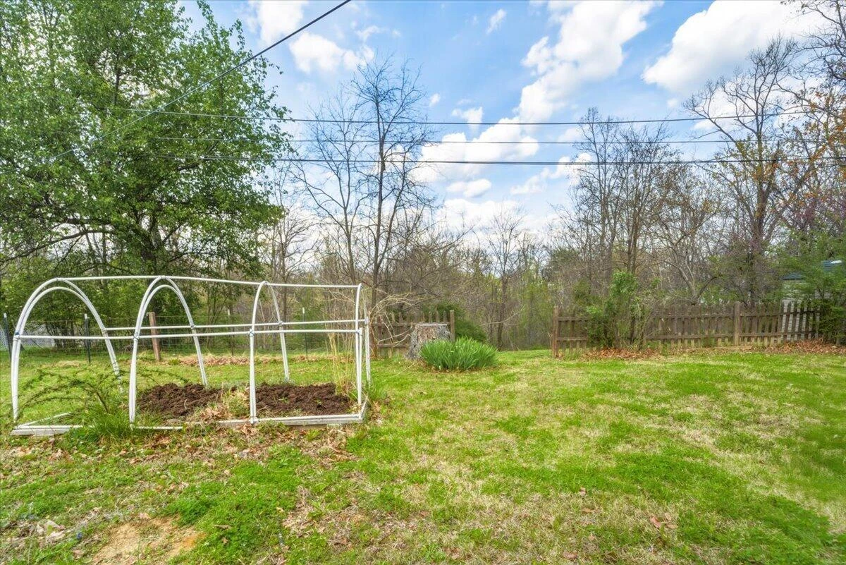 4925 Oak RD NW - Photo 27