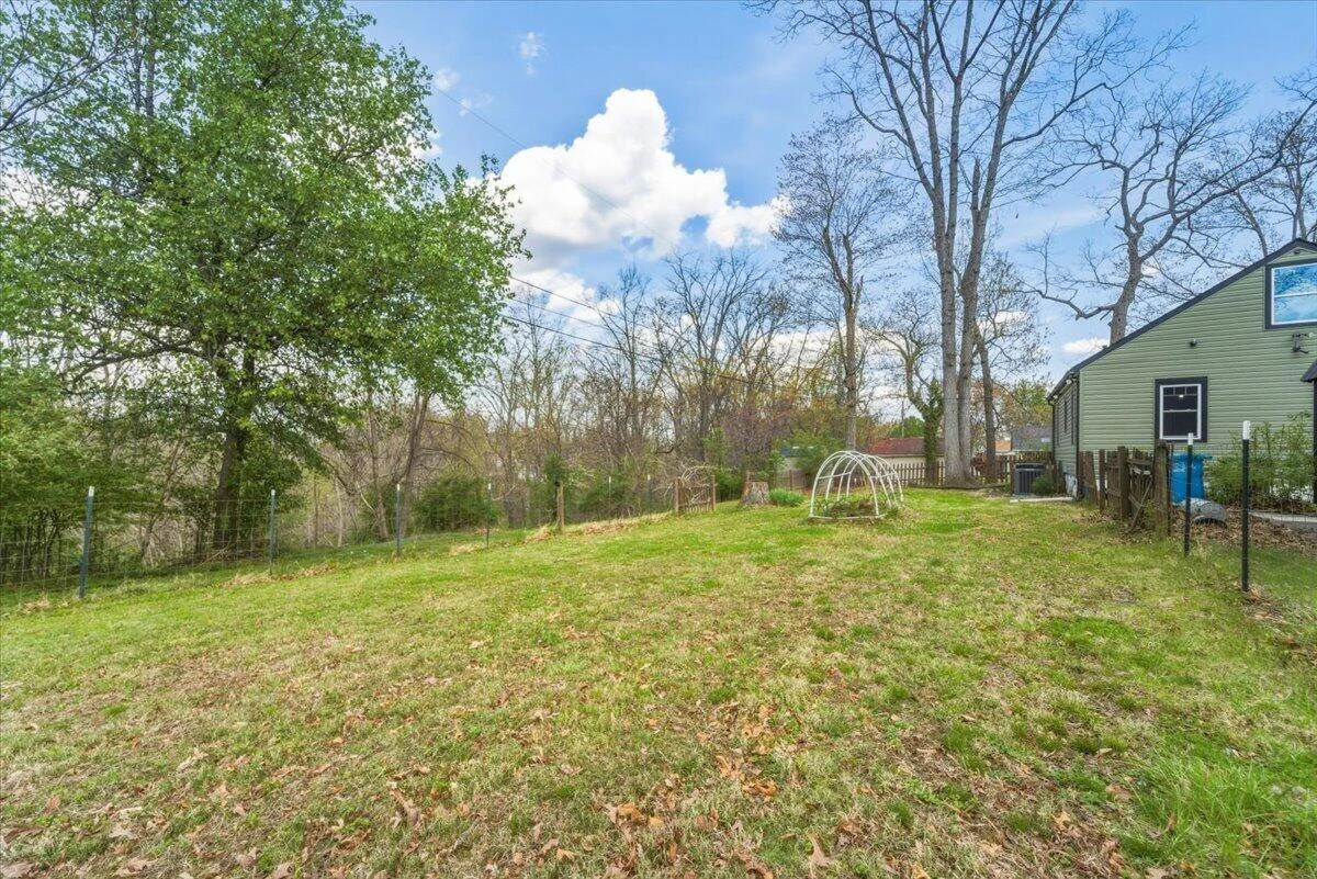 4925 Oak RD NW - Photo 29
