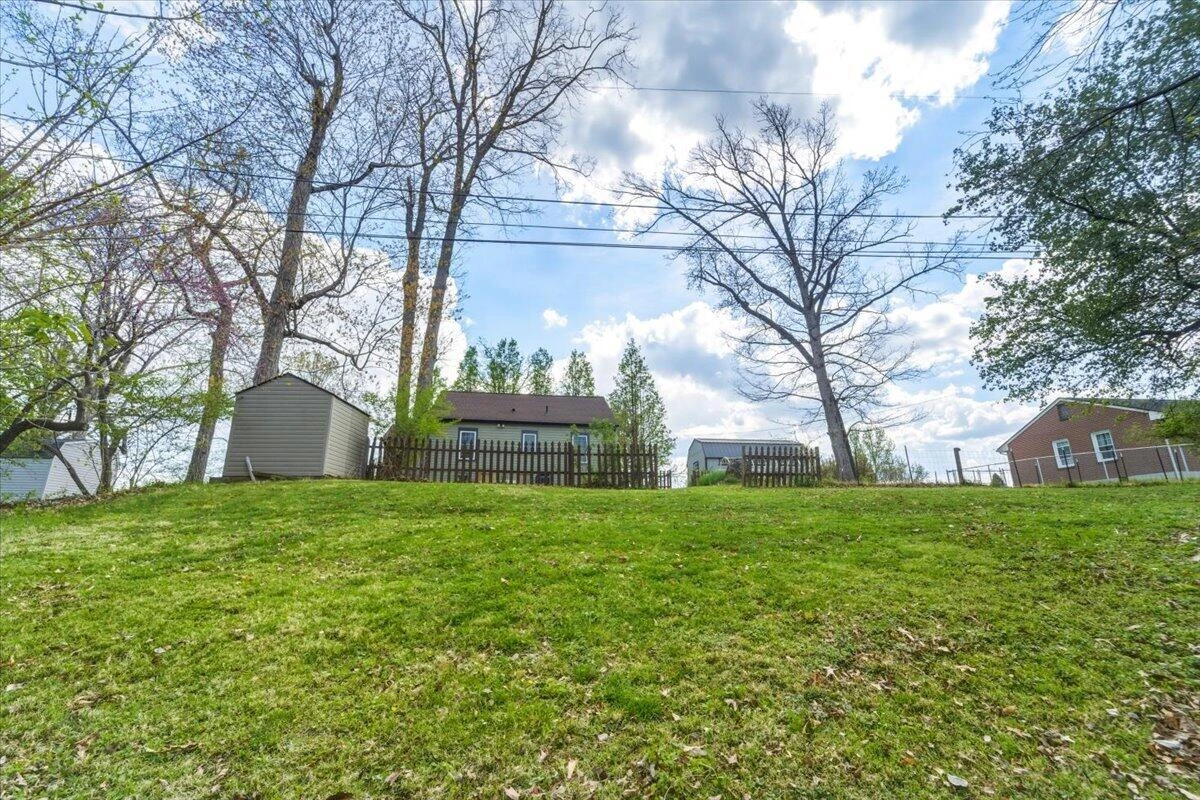 4925 Oak RD NW - Photo 34