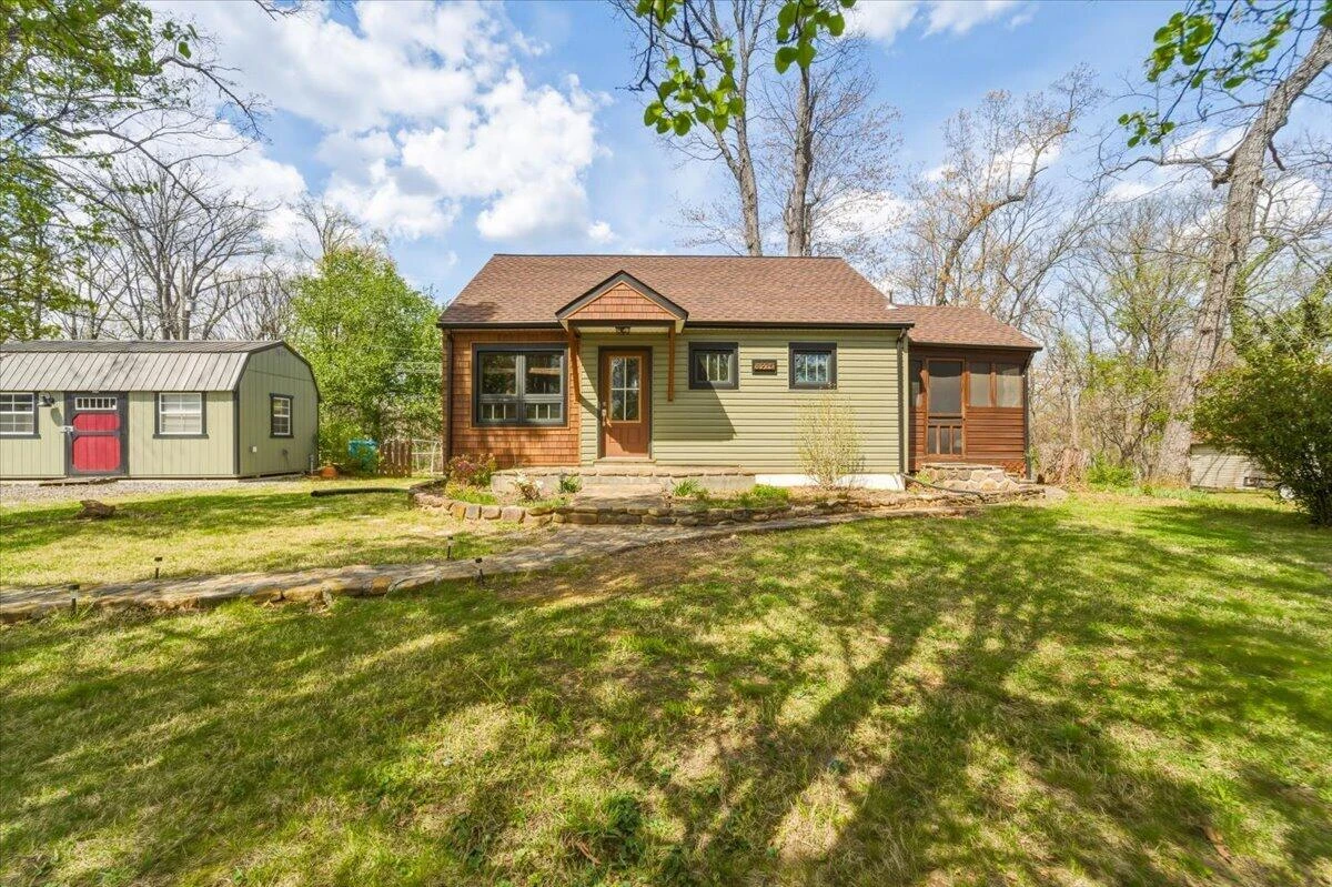 4925 Oak RD NW - Photo 44