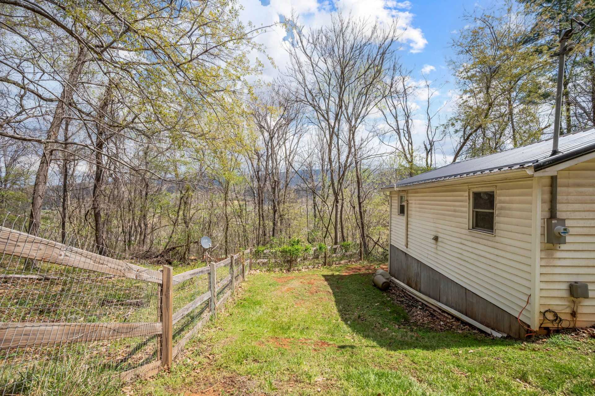 352 Blankenship RD - Photo 9