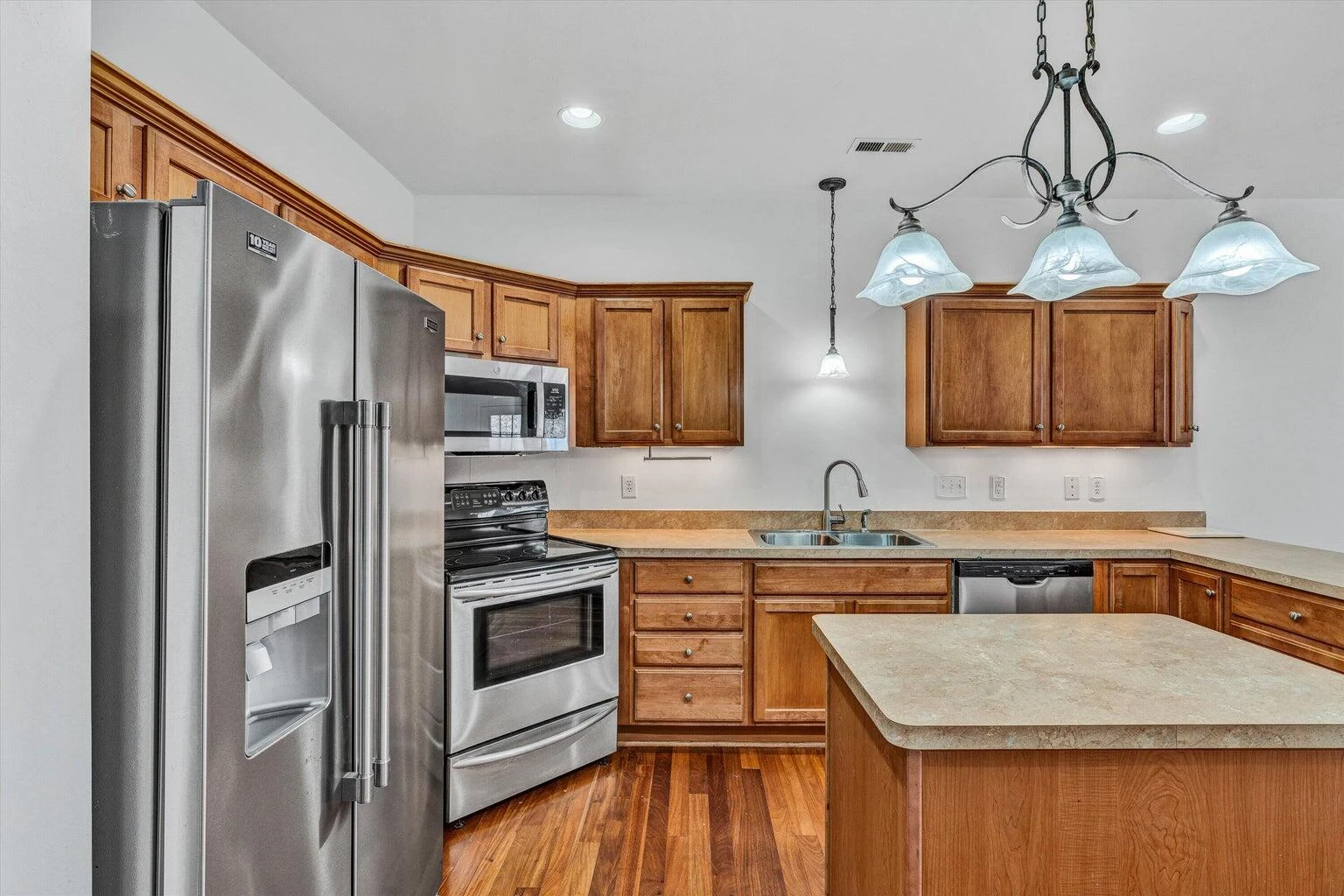 88 Maple ST - Photo 11