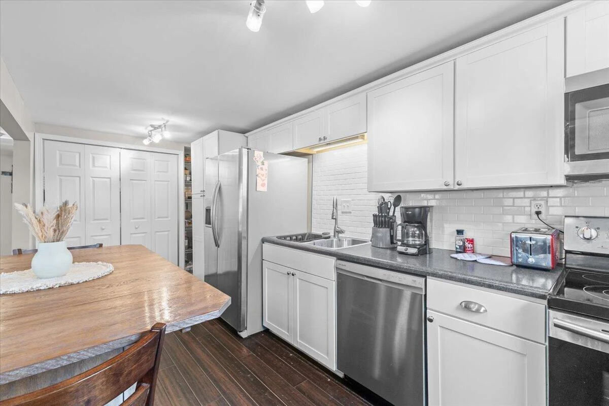 5620 Carter LN - Photo 11