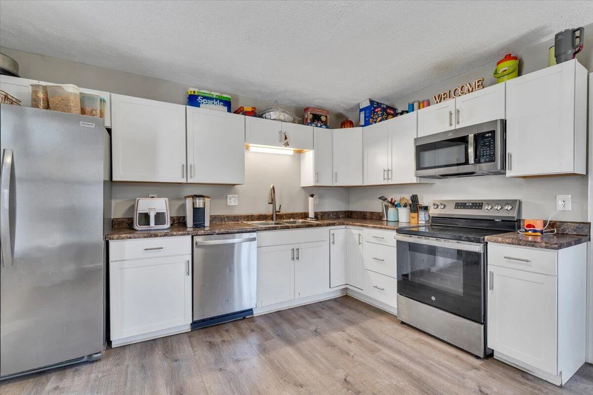 629 Highland AVE SE - Photo 14