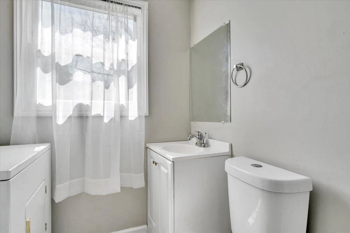 629 Highland AVE SE - Photo 19
