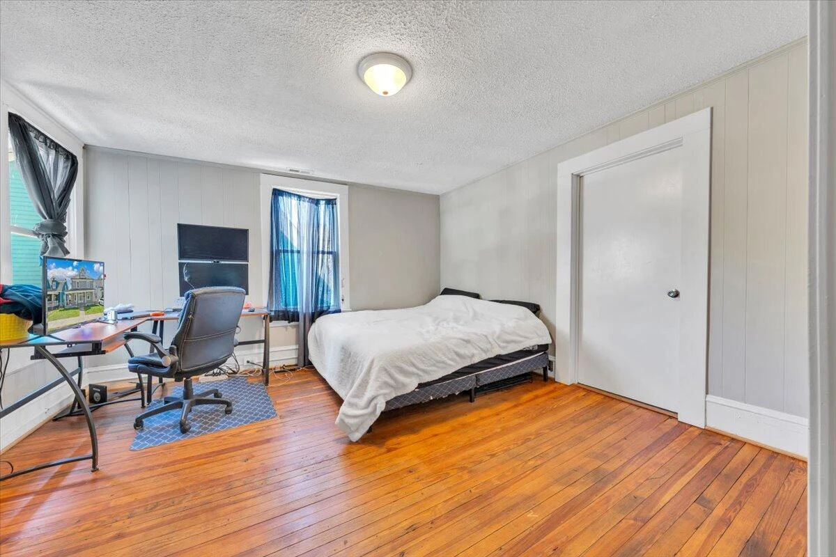 629 Highland AVE SE - Photo 20