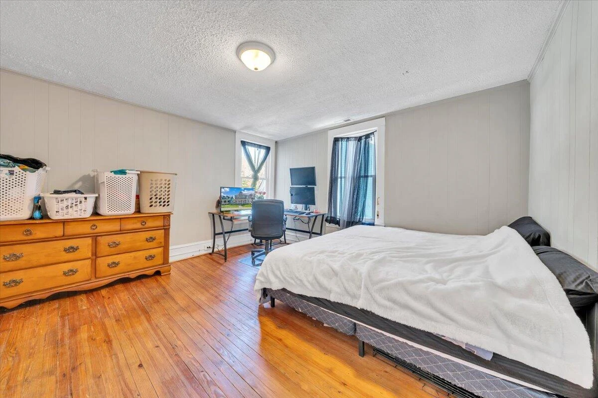 629 Highland AVE SE - Photo 22