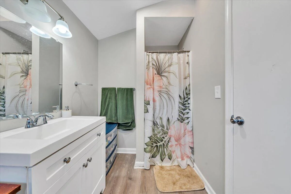 629 Highland AVE SE - Photo 24