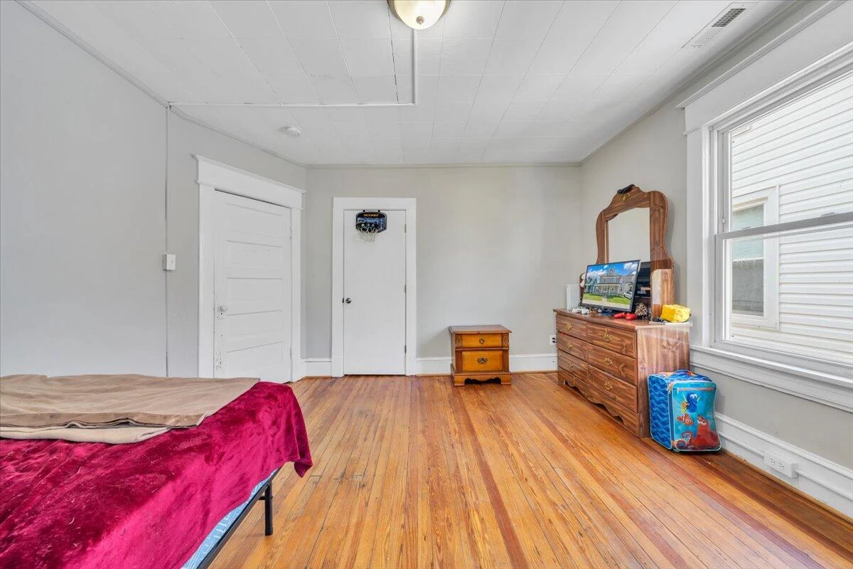 629 Highland AVE SE - Photo 28