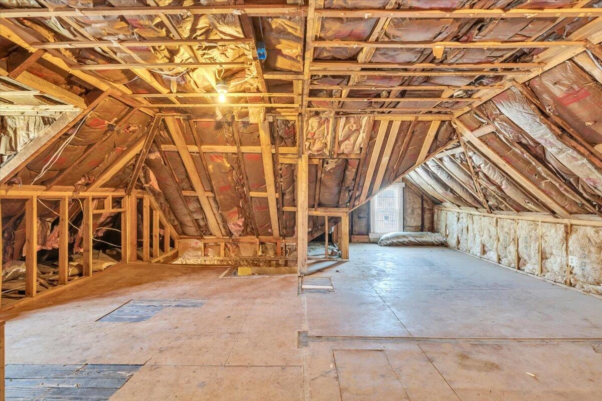 629 Highland AVE SE - Photo 36