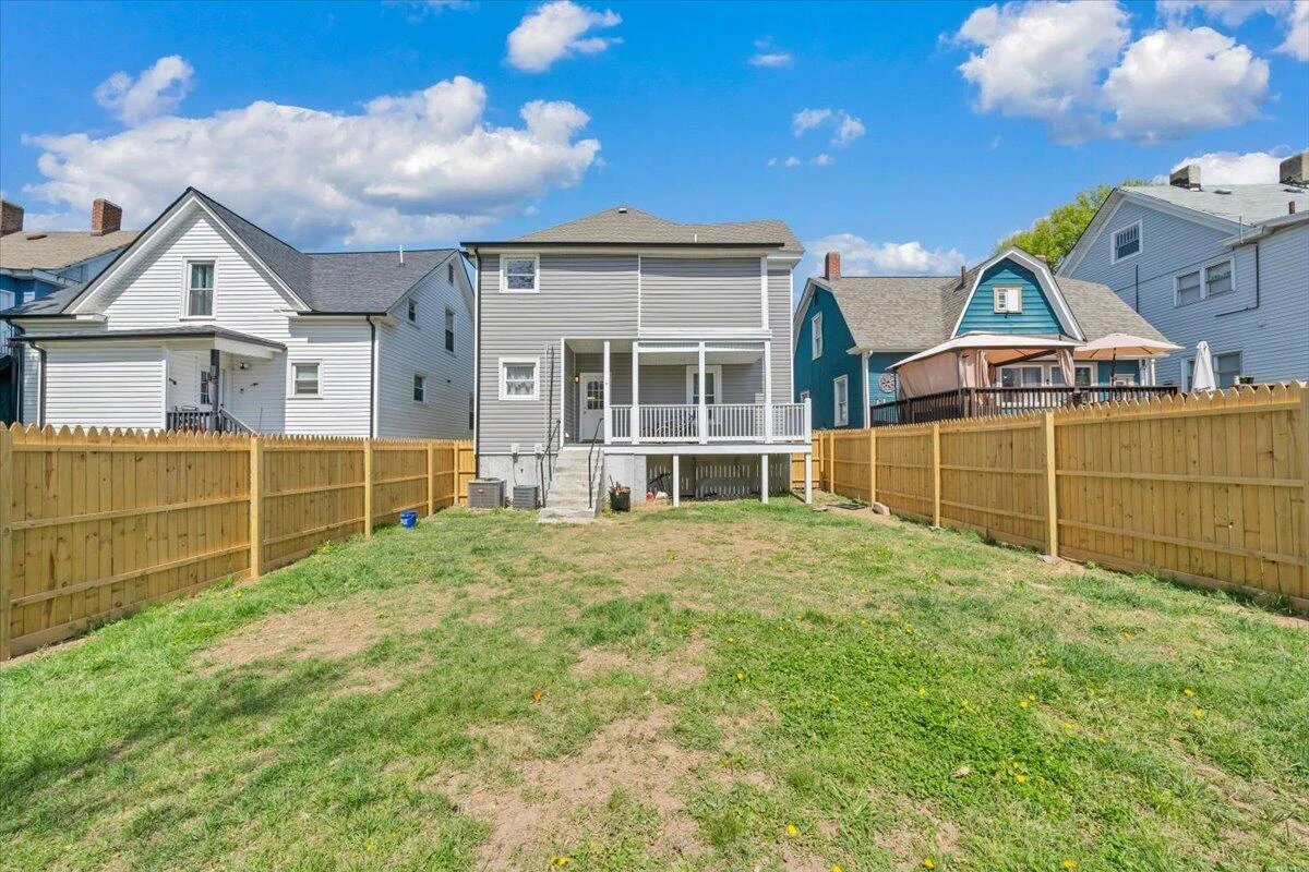 629 Highland AVE SE - Photo 40