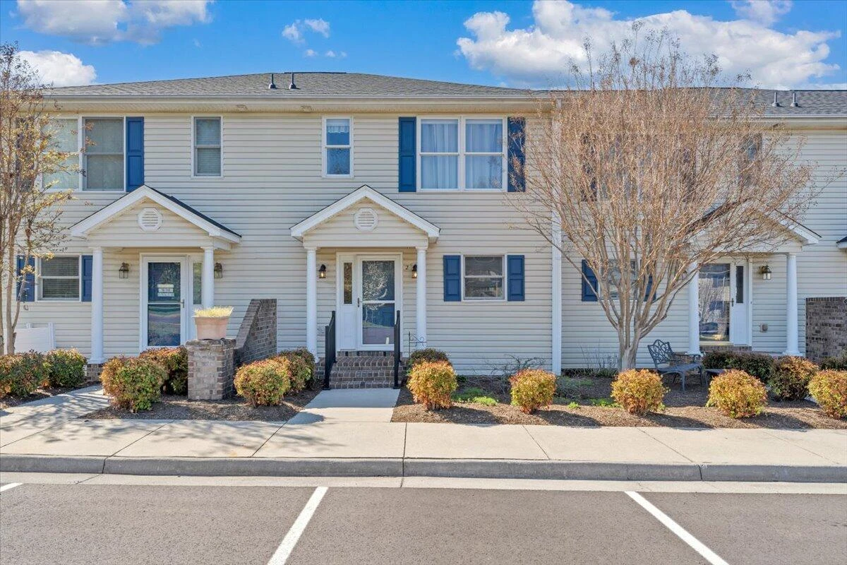 475 Cambridge CT #E2 - Photo 2
