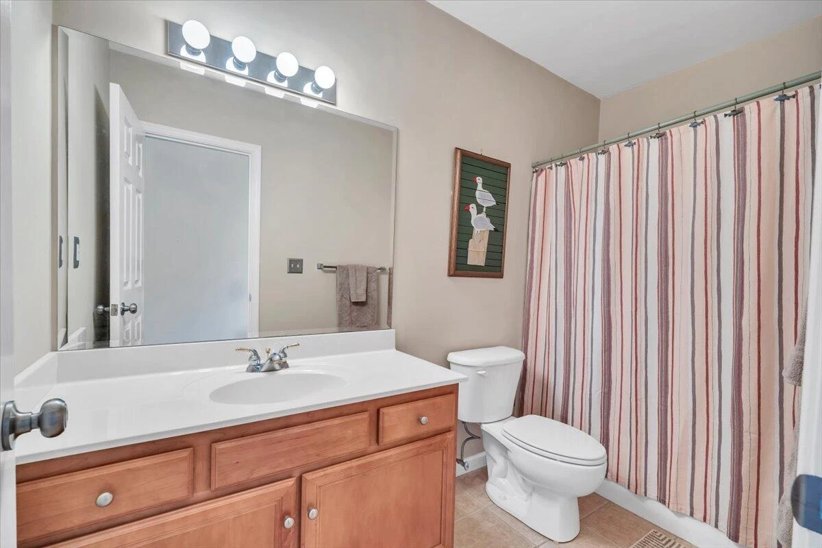 475 Cambridge CT #E2 - Photo 32