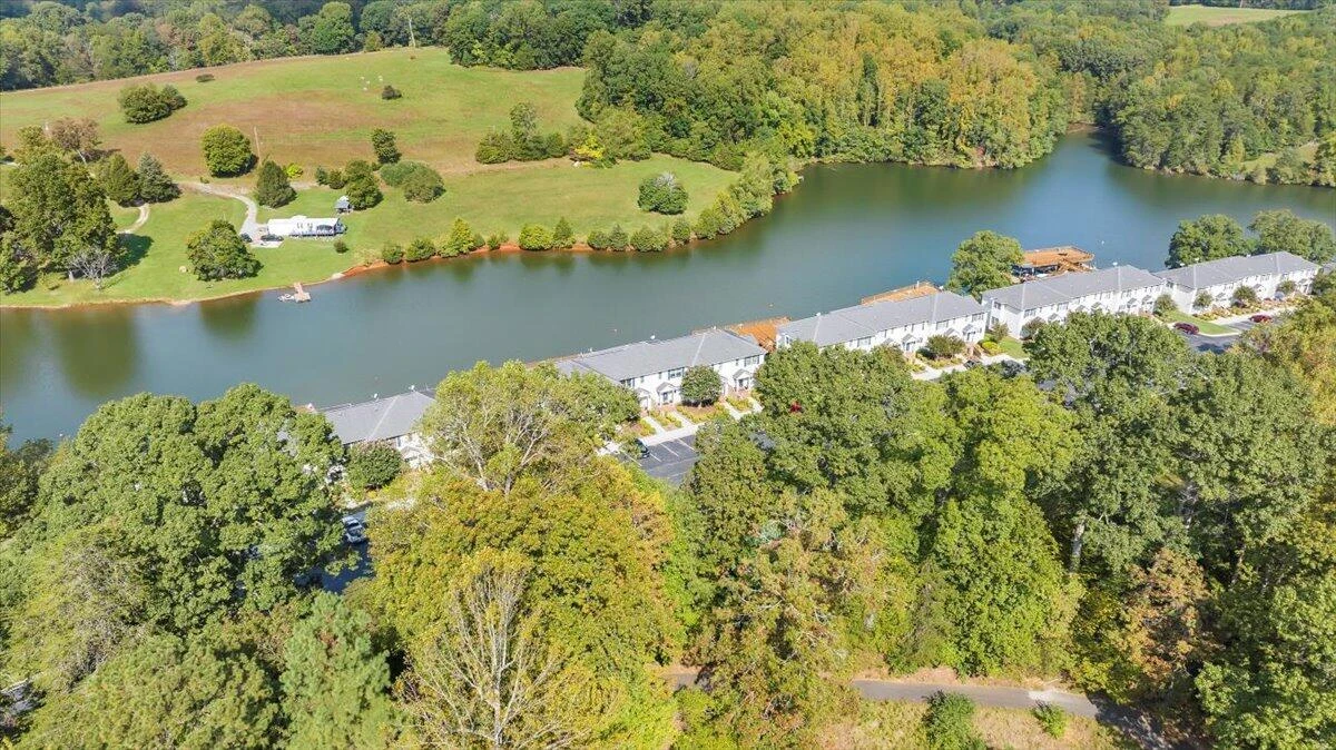 475 Cambridge CT #E2 - Photo 50