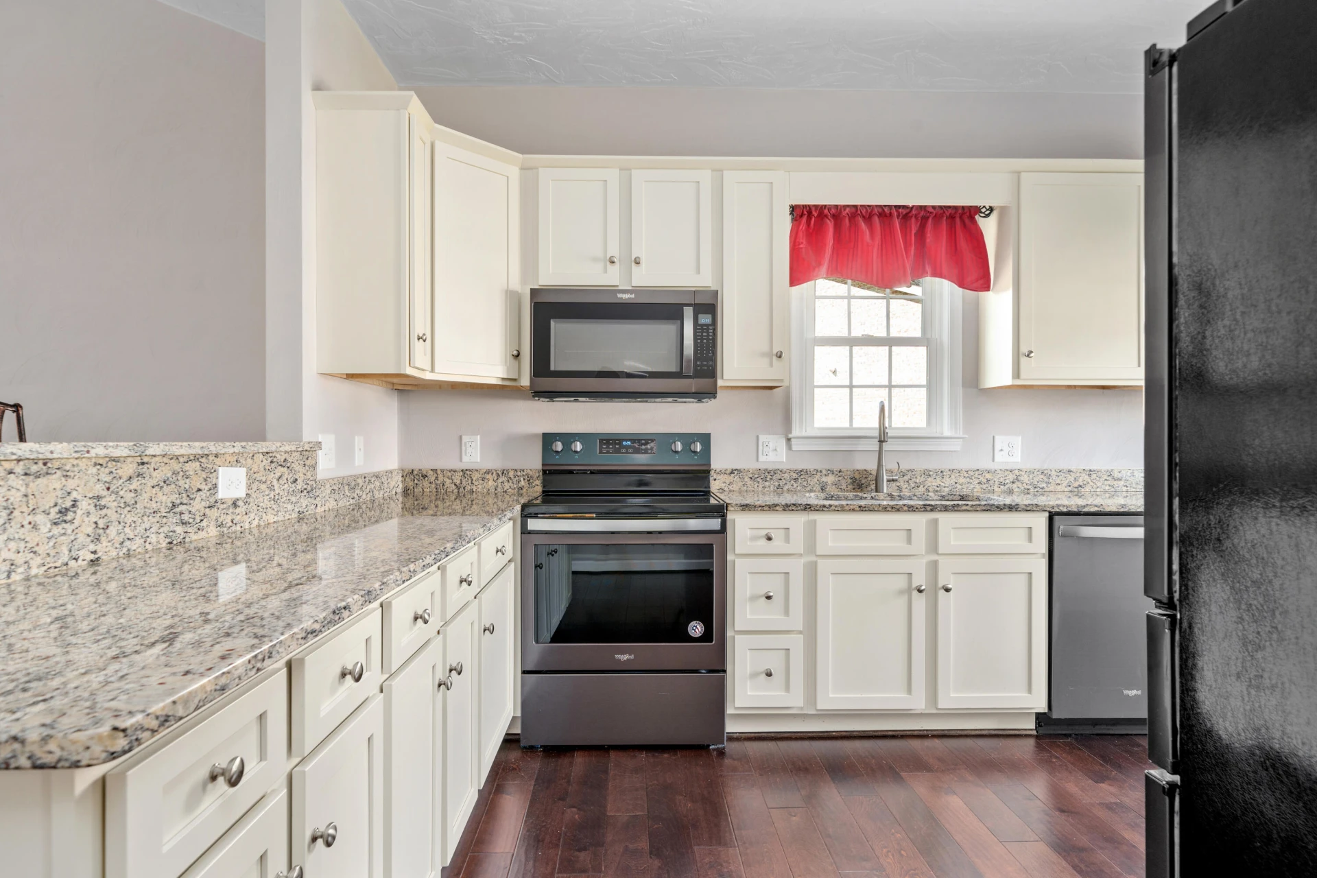 45 Brookfield CT - Photo 2