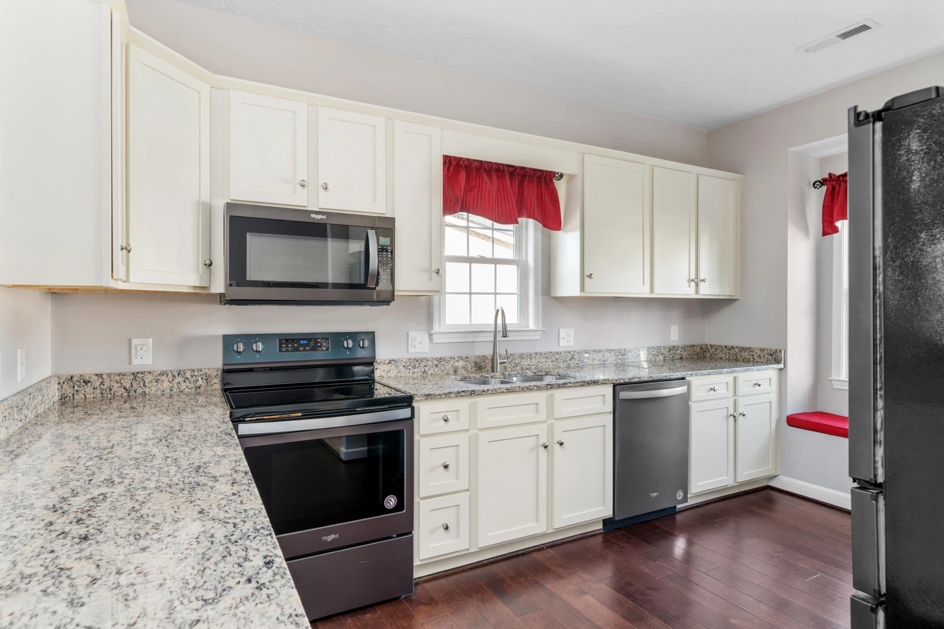 45 Brookfield CT - Photo 3