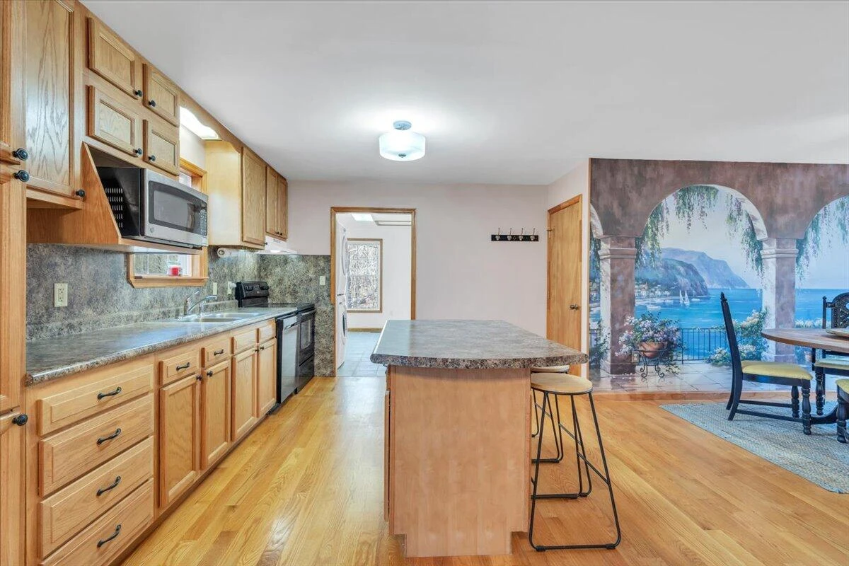 330 Chestnut Forest DR - Photo 10