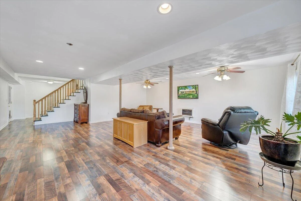 106 Diamond RD - Photo 32