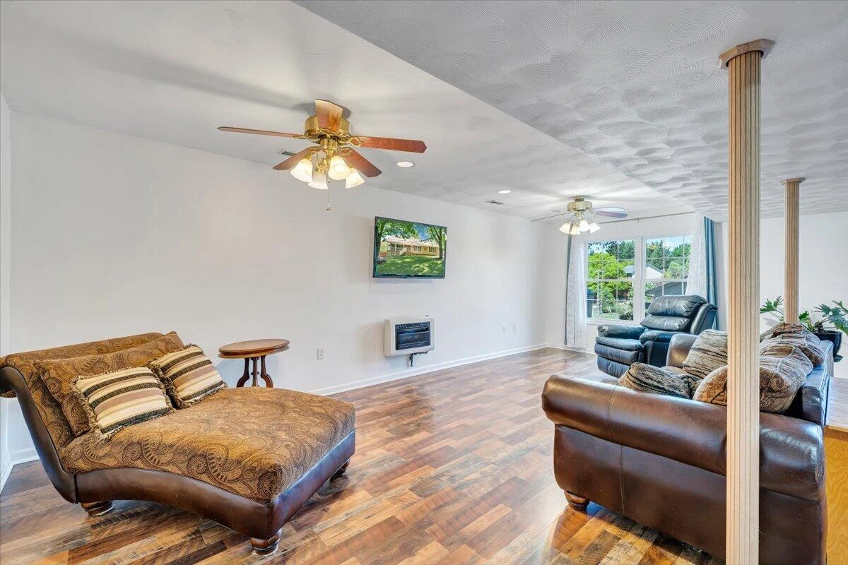 106 Diamond RD - Photo 33