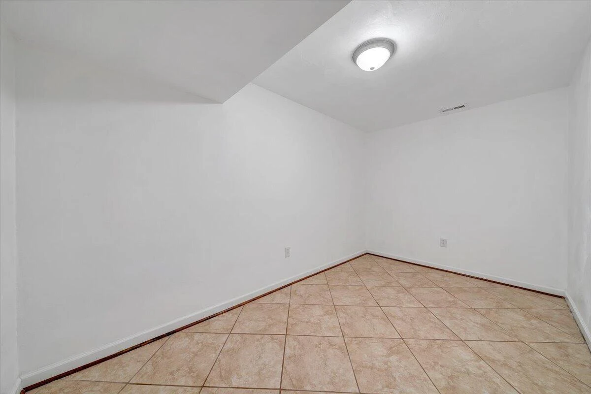 106 Diamond RD - Photo 36