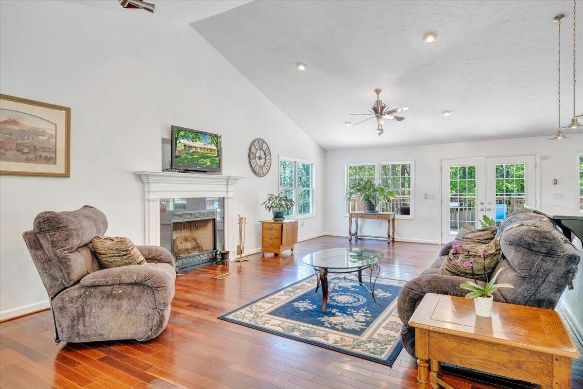 106 Diamond RD - Photo 6