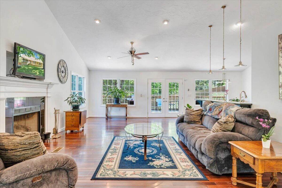 106 Diamond RD - Photo 7