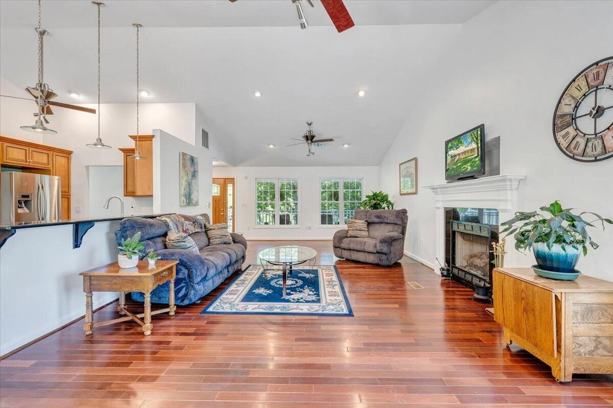 106 Diamond RD - Photo 8