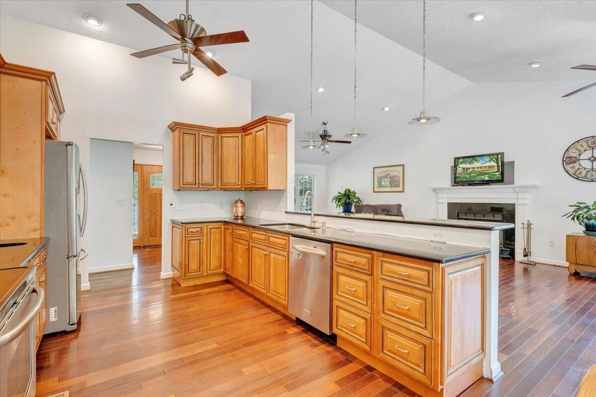 106 Diamond RD - Photo 9