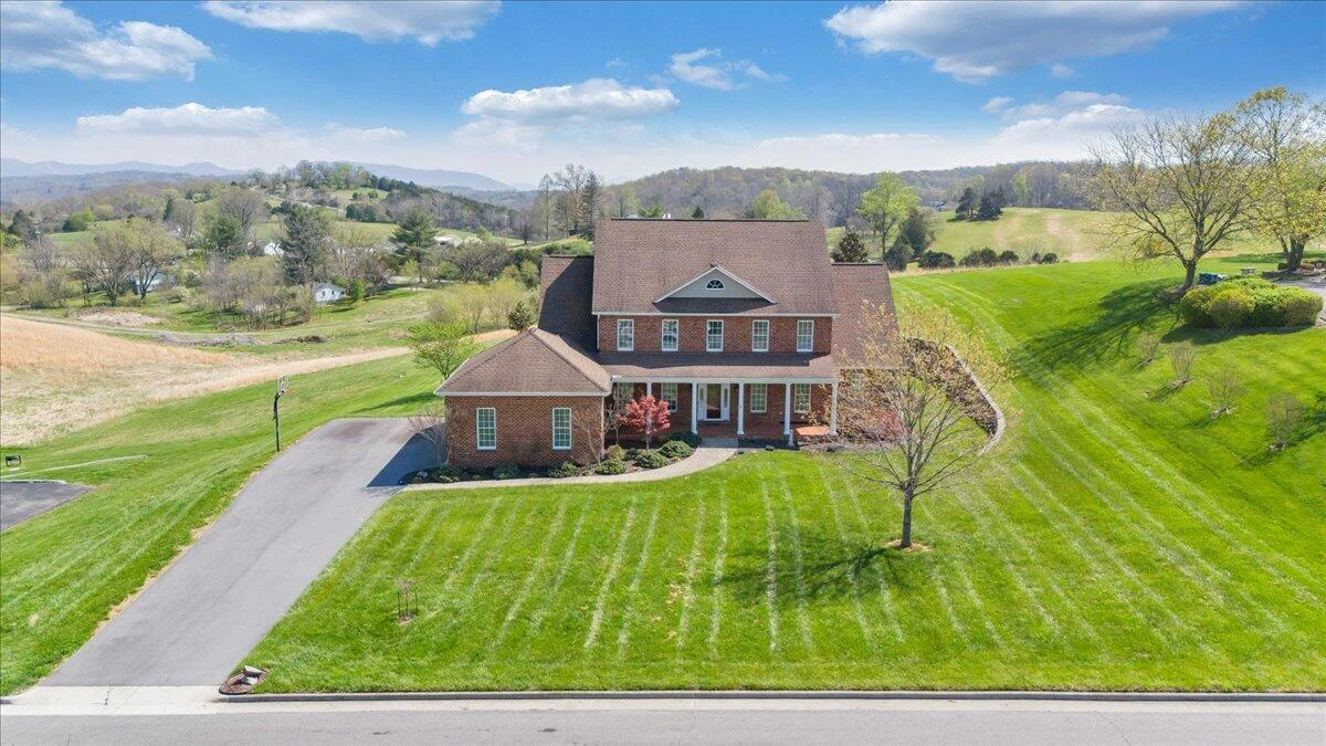 220 Settlers RD