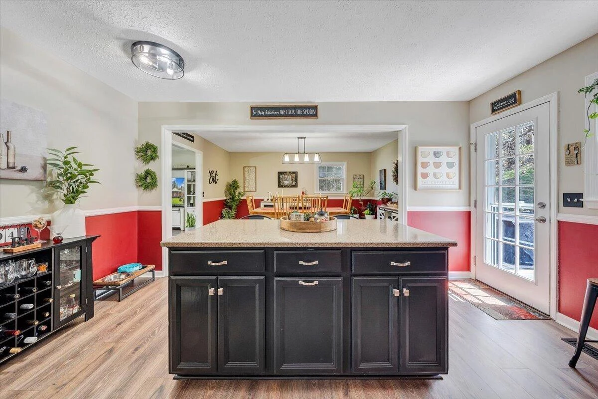 3 Pineview DR - Photo 13