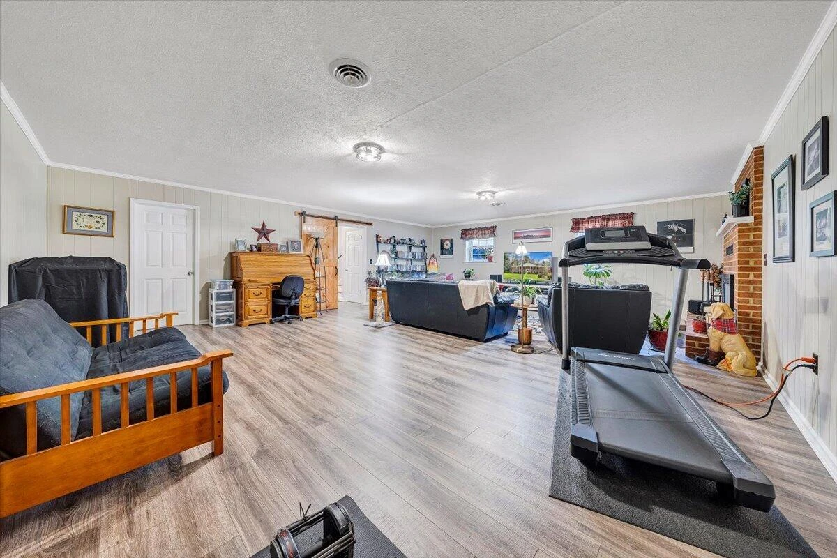 3 Pineview DR - Photo 22