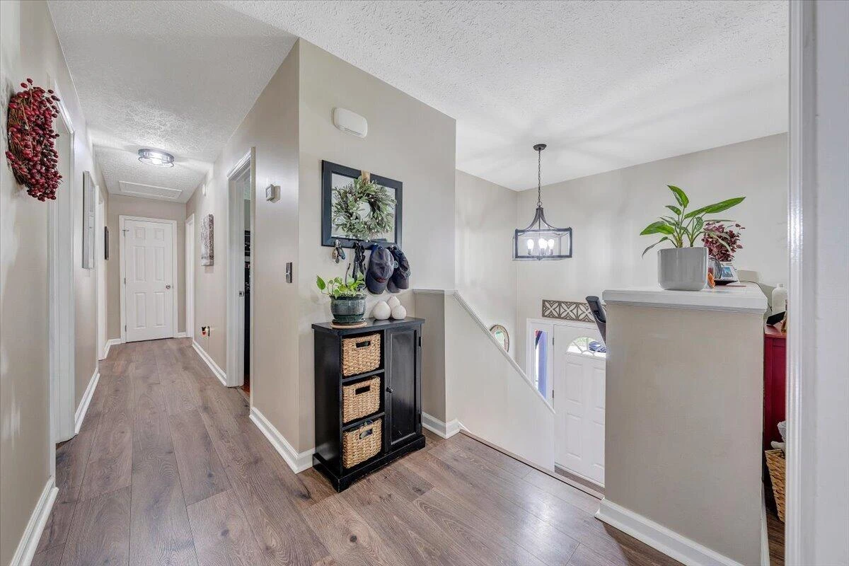3 Pineview DR - Photo 4