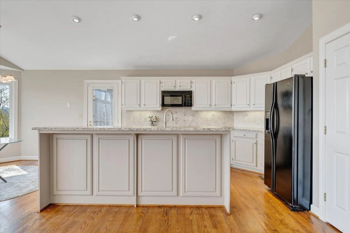 5010 Hunting Hills CIR - Photo 30