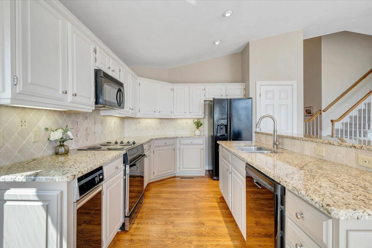 5010 Hunting Hills CIR - Photo 35