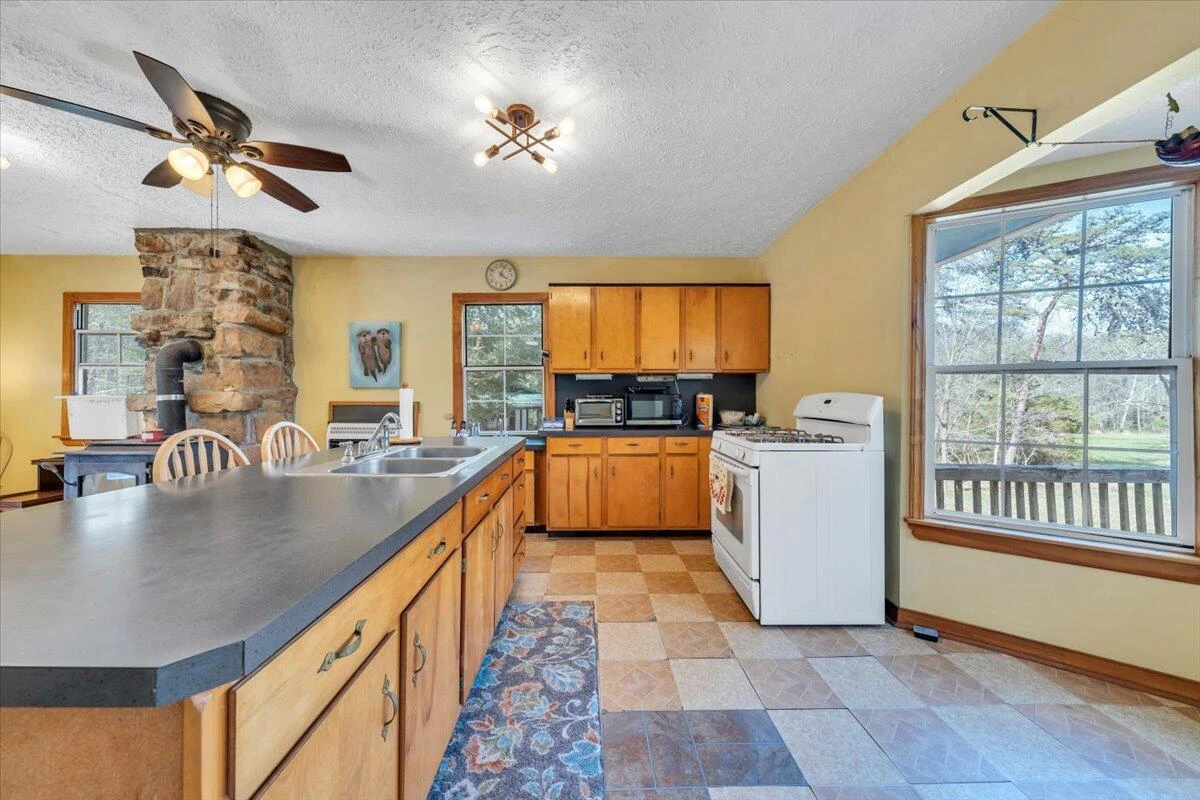 75 Johns Creek RD - Photo 21
