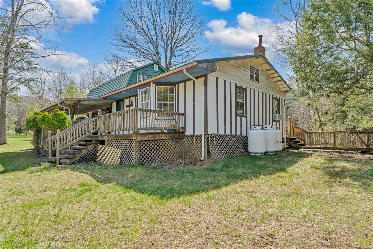 75 Johns Creek RD - Photo 3