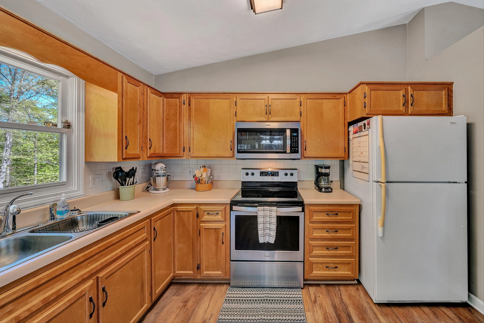 1302 Goodview RD - Photo 12