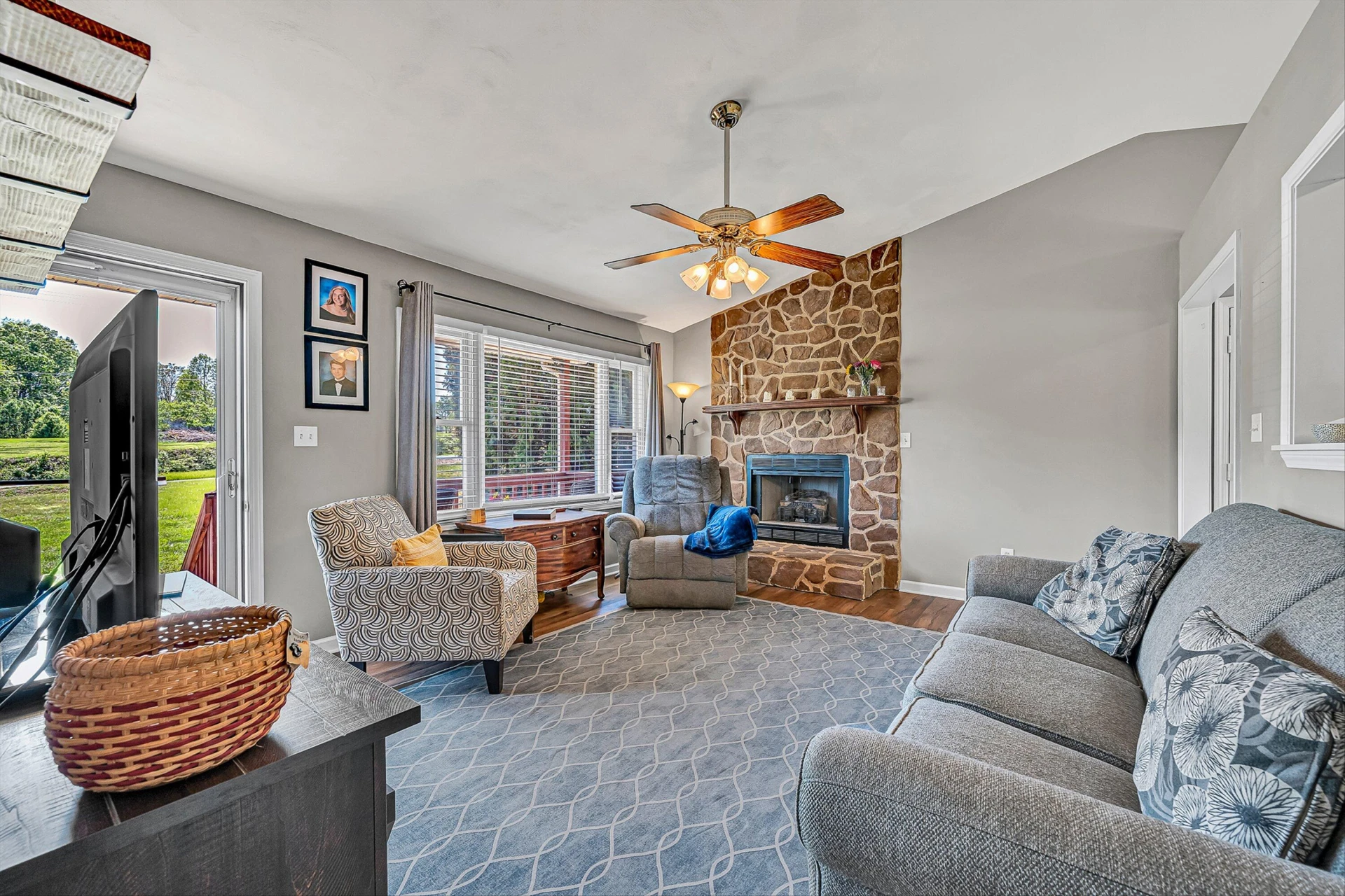 1302 Goodview RD - Photo 5