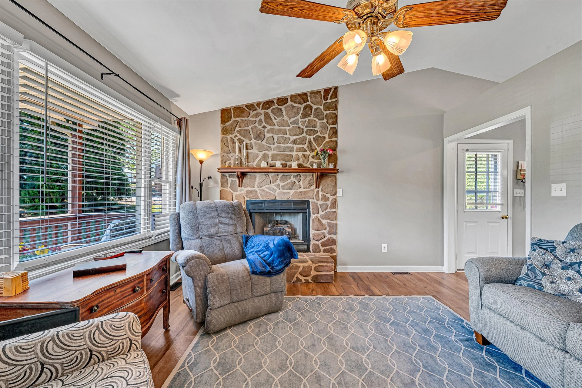 1302 Goodview RD - Photo 8