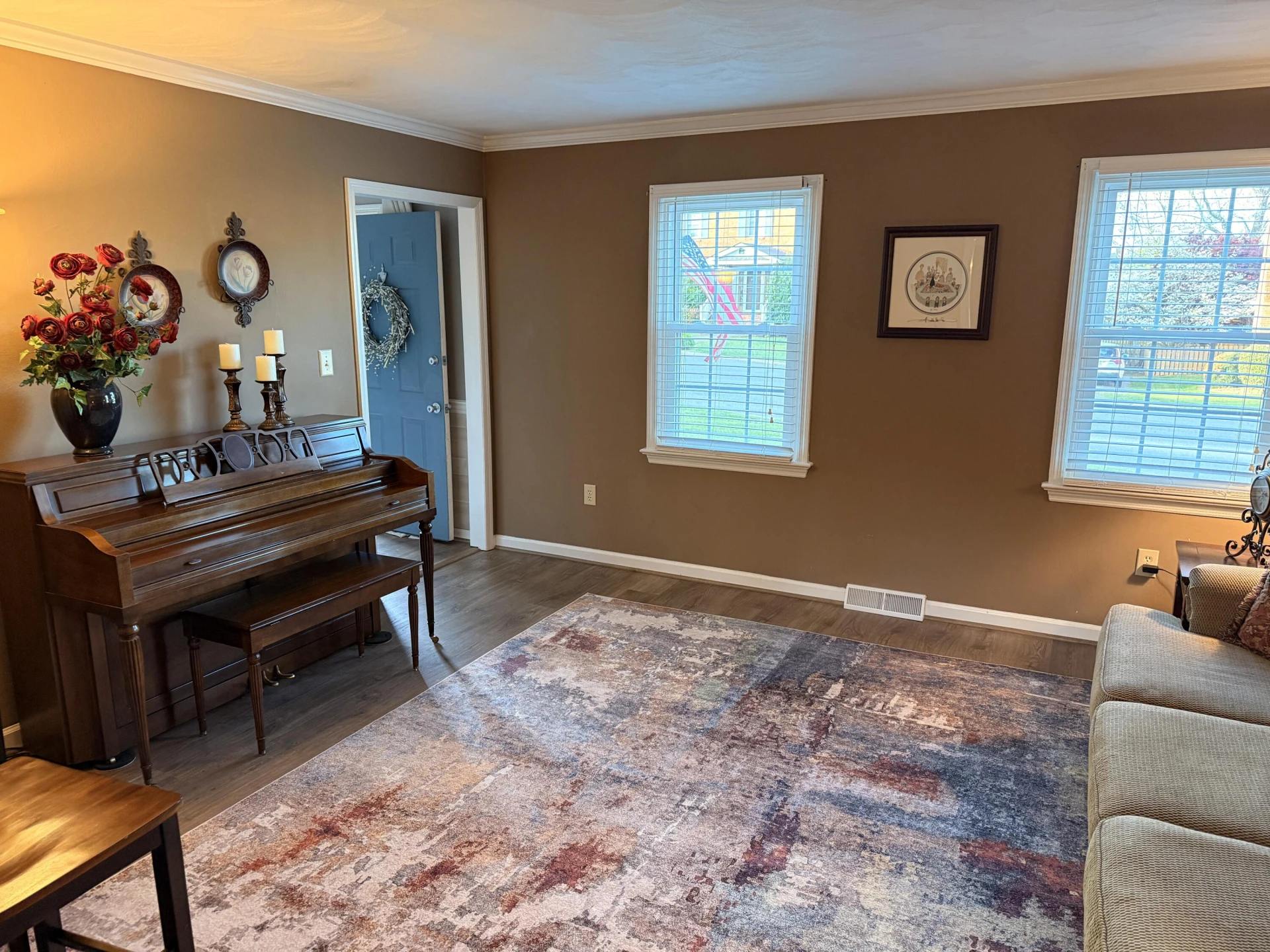 704 Joan CIR - Photo 12