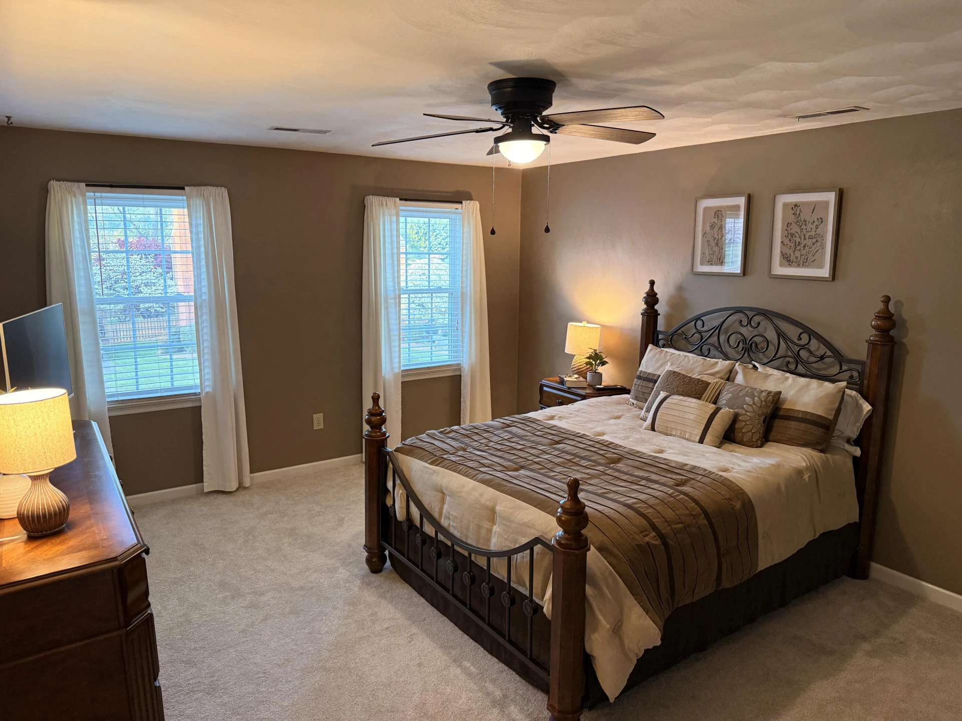 704 Joan CIR - Photo 14