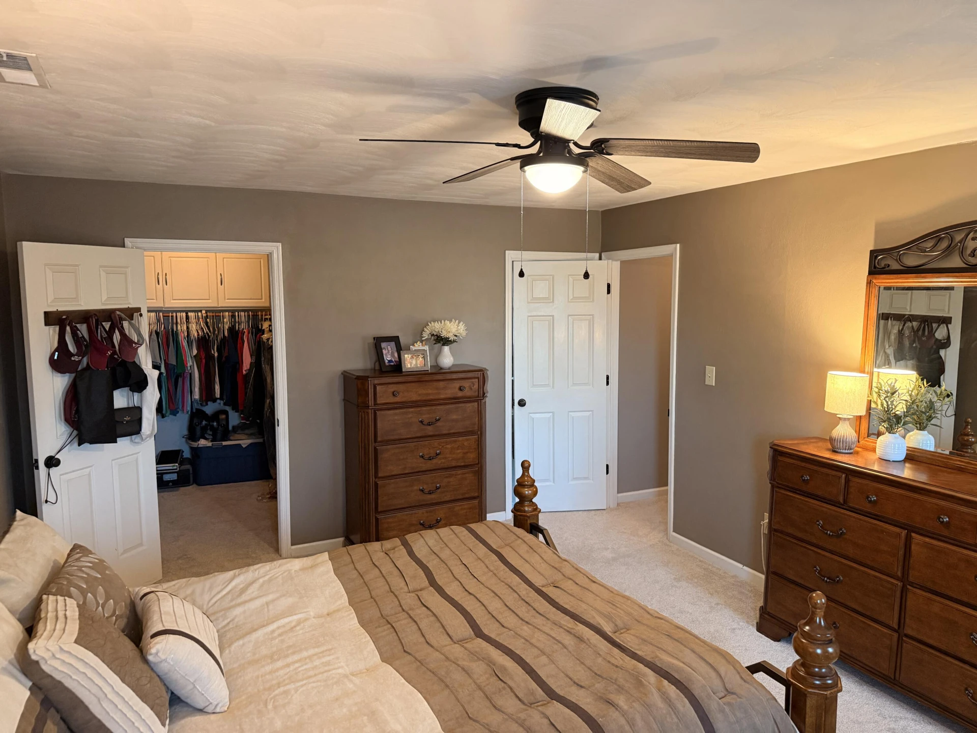 704 Joan CIR - Photo 16