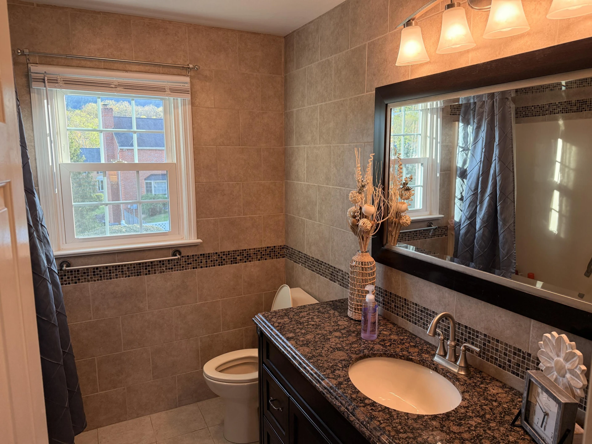 704 Joan CIR - Photo 18