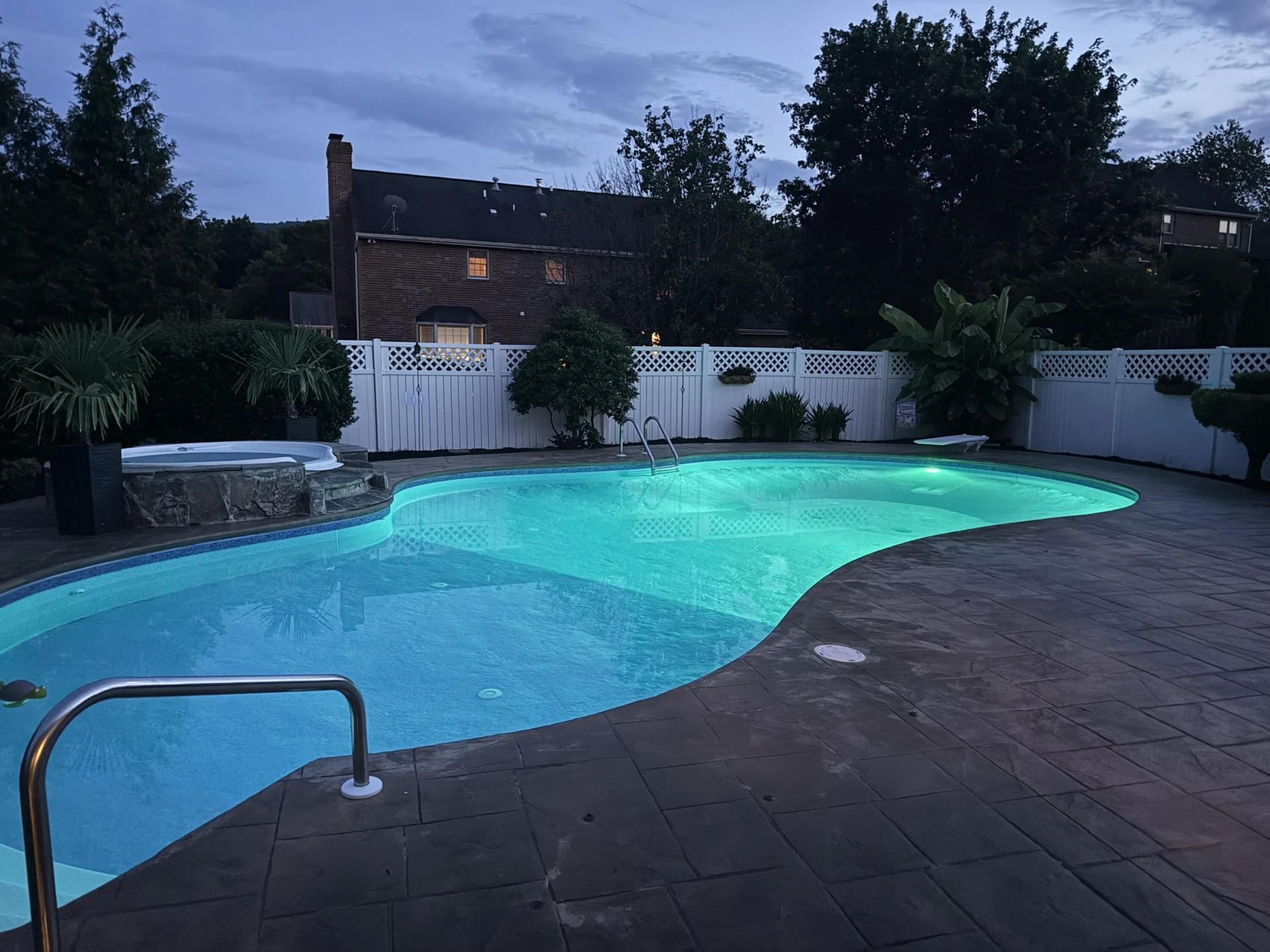 704 Joan CIR - Photo 35