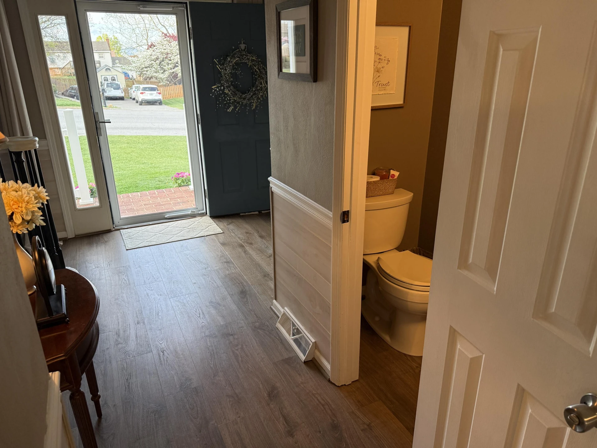 704 Joan CIR - Photo 4